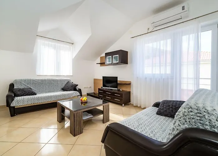 Matej Apartamento *