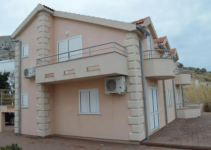 Matej Apartmán Pag Town