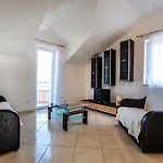 Matej Апартаменты Паг